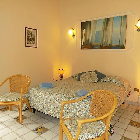 Casa Calla Майори Экстерьер фото